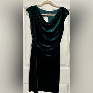Jessica Howard Deep Green Velvet Mini Dress